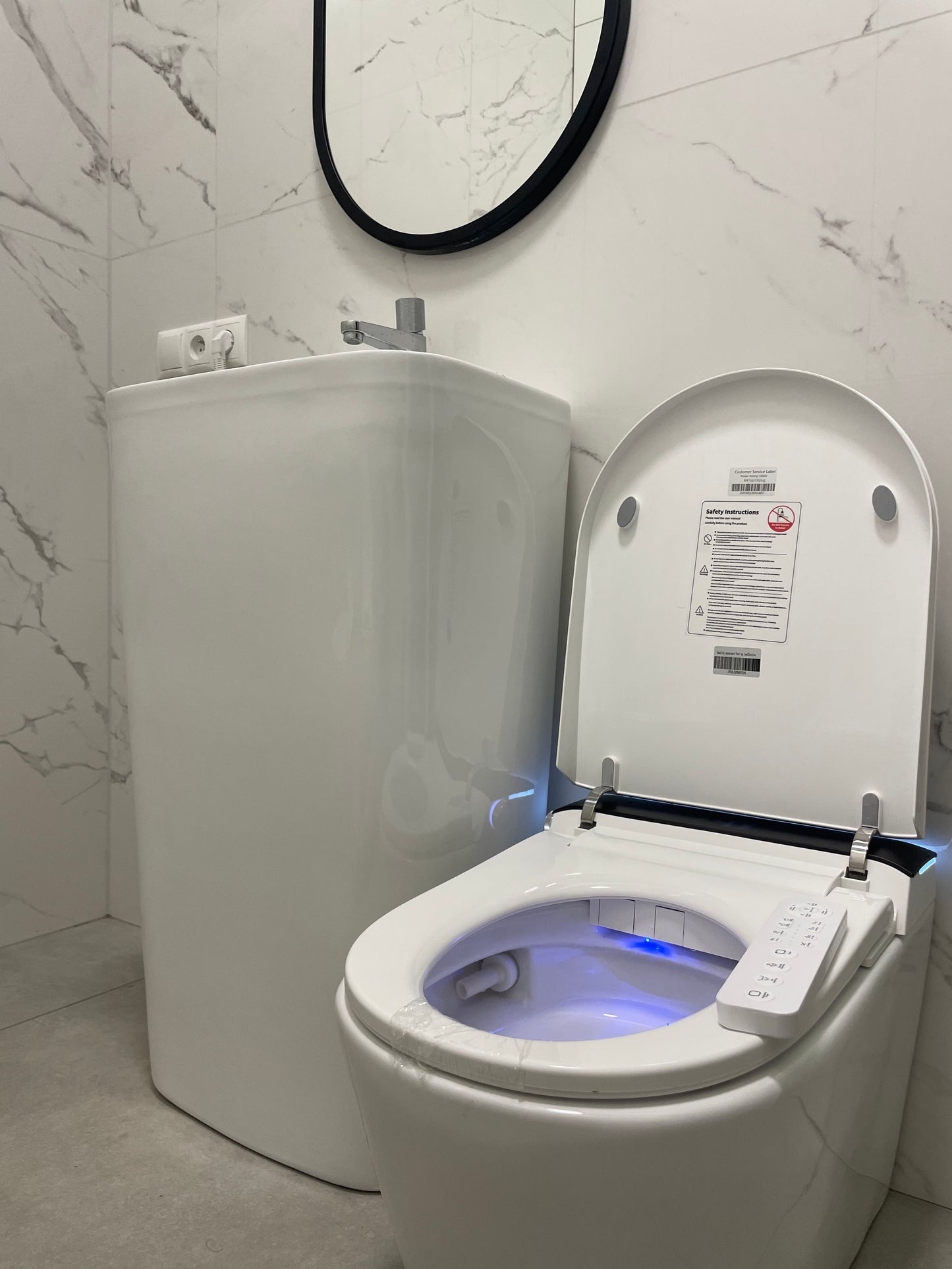 Modern Smart toilet  Hola with buil-in tank, Geberit type frame with remote controller www.hola.shop.pl