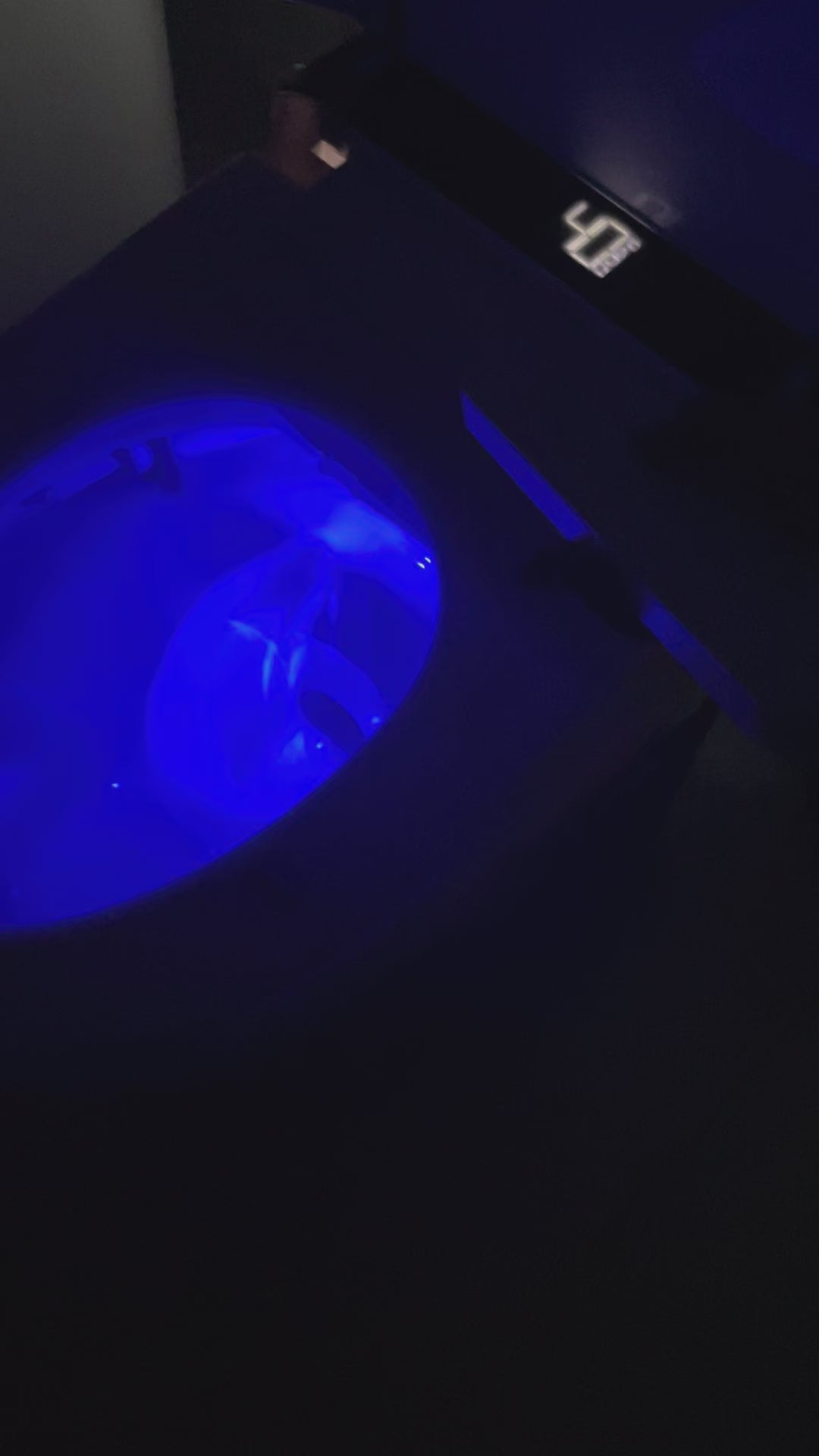 Smart toilet Hola with buil-in tank, Geberit type frame www.hola.shop.pl