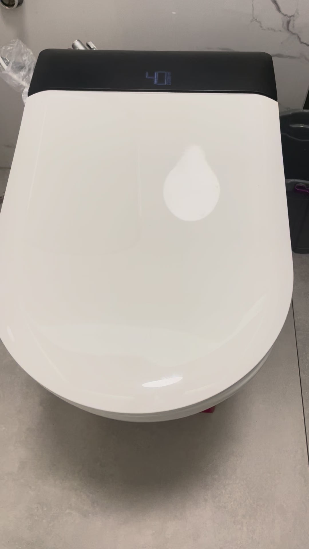 Smart toilet Hola with buil-in tank, Geberit type frame www.hola.shop.pl